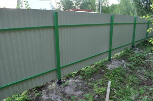 Профнастил на винтовых сваях односторонний